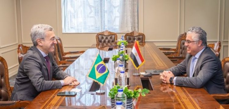 اقتصادية قناة السويس تستقبل سفير البرازيل بالقاهرة لبحث سبل التعاون