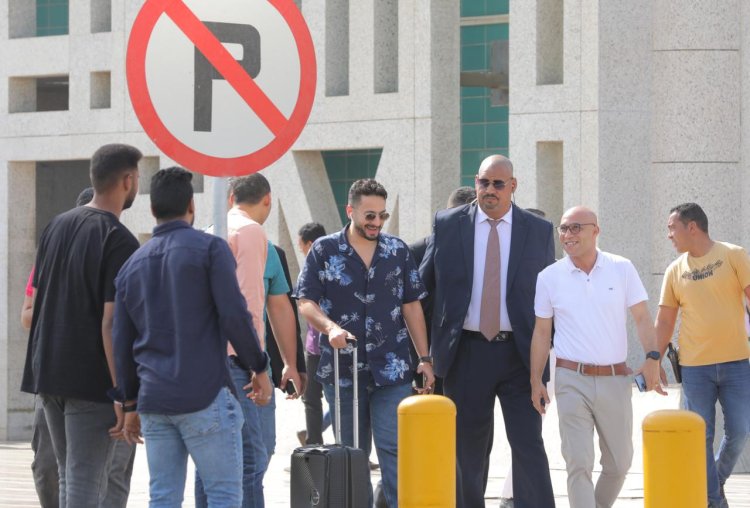 اليوم.. حماده هلال يحيى حفلاً غنائيًا فى محافظة قنا