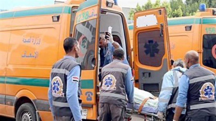 طالب يدهس أب وابنيه بمنطقة المقطم
