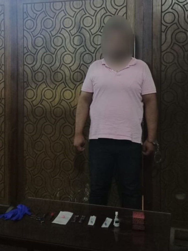 ضبط شخص لإنتحاله صفة طبيب بشرى والترويج لنشاطه عبر موقع «فيس بوك» بالإسكندرية 
