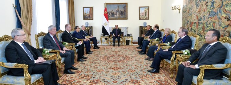 الرئيس السيسي يستقبل أمين مجلس الأمن الروسي