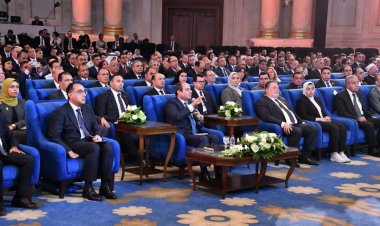 الرئيس السيسي: سعر البنزين والسولار في مصر يقل عن نظيره العالمي بـ 4 جنيهات