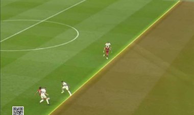 رسميًا.. إيقاف حكم «الفار» بمباراة ليفربول وتوتنهام