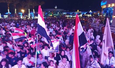 شرم الشيخ.. مسيرة بالأعلام لمبايعة السيسي في الانتخابات المقبلة (صور)