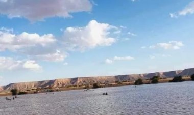بعد جفاف 12 عاما.. ظهور شلالات وبحيرة جنوبي ليبيا