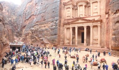 البترا على أعتاب المليون زائر للمرة الثانية في تاريخ سياحتها