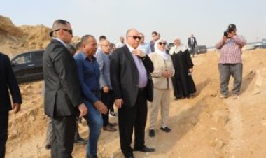 محافظ القاهرة يتابع أعمال التطوير الجارية بمنطقة المقطم