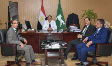 محافظ الشرقية يستقبل مفوض الدولة الجديد بمكتبه بالديوان العام