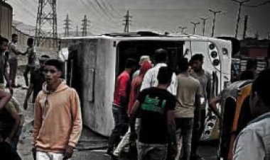 إصابة 15 شخصا إثر انقلاب أوتوبيس مركز شباب شرق حلوان  (صور)