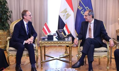 وزير الاتصالات يبحث مع سفير لاتفيا سبل التعاون فى مجالات الاتصالات وتكنولوجيا المعلومات