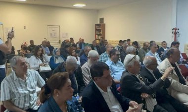 مصريون في باريس يوجهون رسالة دعم وتأييد للرئيس السيسي في الانتخابات الرئاسية القادمة