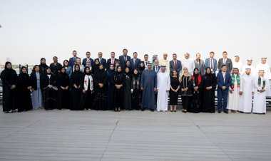 الشيخ محمد بن زايد آل نهيان يحتفل بـ اليوم العالمي للمعلمين