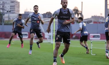 فقرات بدنية للاعبي الفريق استعدادا لمباراة الإسماعيلي