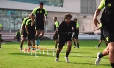 بدلة تخسيس.. طبيب الزمالك يحسم أمر زي عبد الله جمعة| فيديو