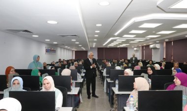 وزير التعليم يتفقد امتحانات مسابقة شغل 30 ألف وظيفة معلم مساعد