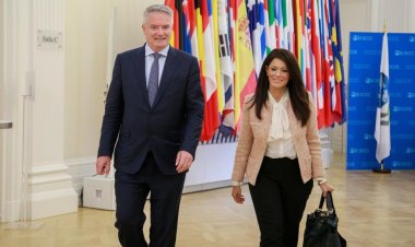 رانيا المشاط تلتقي الأمين العام لمنظمة التعاون الاقتصادي لبحث مجالات التعاون