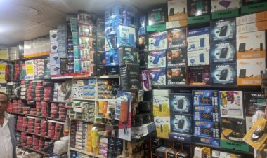 ضبط 205 ألف كتاب تعليمى بدون ترخيص.. و48 جهاز ريسيفر لفك شفرات القنوات الفضائية