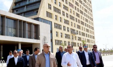 مدبولي يتابع الموقف التنفيذي لمنطقة الأعمال المركزية التى تضم 20 برجًا منها البرج الأيقونى