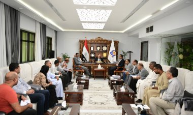 إقامة مصنع للأعلاف من مخلفات الأسماك ومجازر الدواجن بقنا