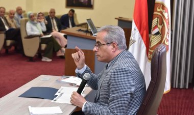 وزير العمل يلتقى مديري المديريات بالمحافظات.. ويوجه بـ :  إنجاز خطة التدريب المهني الجديدة..وجولات و مُلتقيات توظيف للشباب تنسيقاً مع القطاع الخاص..
