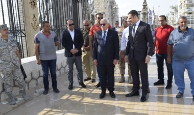 محافظ بورسعيد يتفقد أعمال تطوير ممشى «ديليسبس السياحي»