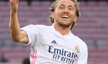 الهلال السعودي يسعى لضم مودريتش في يناير مقابل 200 مليون يورو