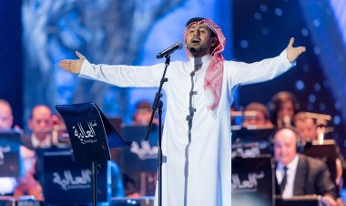 فؤاد عبدالواحد يبدع غناءً وطرباً في "أمسية العالية" على مسرح أبوبكر سالم