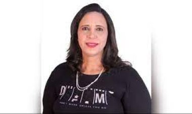 خبير اقتصادية: وقف بطاقات الخصم بالجنيه المصري في الخارج  لإيقاف المؤامرة الخارجية