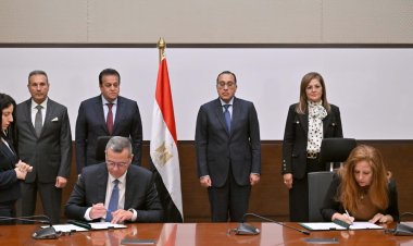 «مدبولي» يشهد توقيع بروتوكول تعاون لتنفيذ أنشطة تشمل التمكين الاقتصادى للسيدات