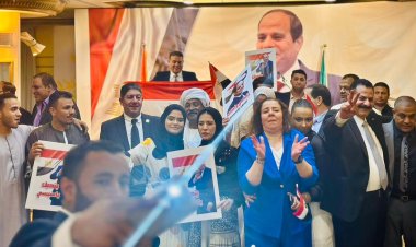 بالصور.. الجالية المصرية بالسعودية تنظم احتفالية لانتصارات أكتوبر وتدعم «السيسي»