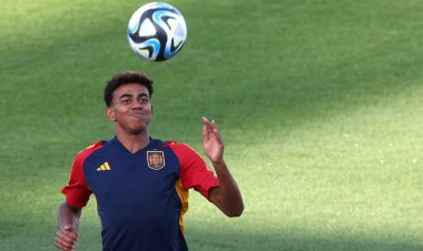 الاتحاد المغربي ينفي إغراء يامال ماديًا لتمثيل المنتخب