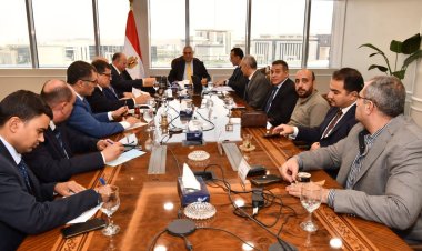 وزير الإسكان ومحافظ القاهرة يتابعان تنفيذ مشروعات التطوير بالمحافظة