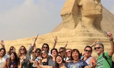 معلومات الوزراء يكشف عدد السائحين هذا الموسم والمستهدف 30 مليون في 2028