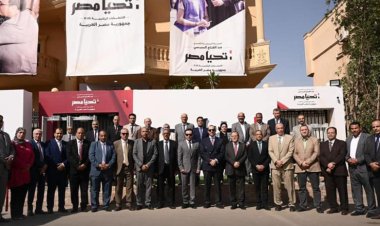 وفد النقابة العامة للصحافة والإعلام والطباعة والثقافة والآثار يزور حملة السيسي