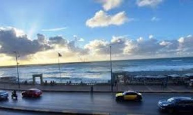 الأرصاد: طقس مائل للحرارة نهارًا لطيف ليلاً.. والعظمى بالقاهرة 30 درجة