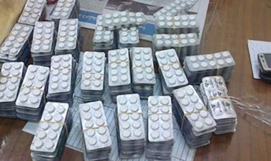 القبض على صيدلي وآخر بحوزتهما كمية من الأقراص المخدرة قبل ترويجها 