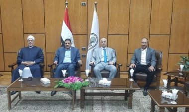 سكرتير مساعد محافظة أسيوط يُشارك في ندوة «مصر الماضى والحاضر والمستقبل طموحات وآمال»