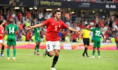 شاهد هدف منتخب مصر الأول أمام الجزائر | فيديو
