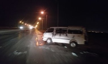 إصابة 6 أشخاص إثر انقلاب ميكروباص أعلى طريق أسيوط الغربى