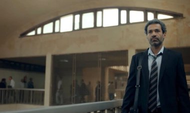 صدقي صخر محامي لا يزاول المهنة في مسلسل «صوت وصورة»