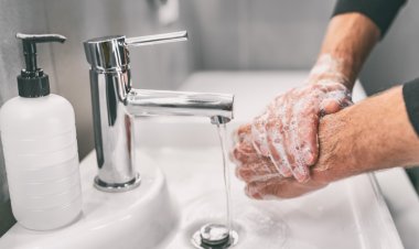 في اليوم العالمي لغسل اليدين.. استشاري: إهمالها يصيب بعدة أمراض