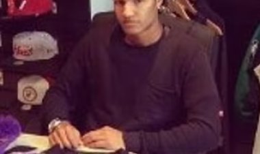 محاولة بائسة لبيع مزهرية مسروقة بـ 1.9 مليون جنيه إسترليني