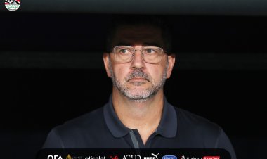 بعد دفع نصف مليون دولار.. اتحاد الكرة يعلن انتهاء أزمة فيتوريا