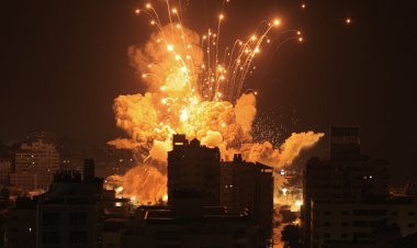 الجيش الإسرائيلي يقصف غزة من أحدث سفن لديه