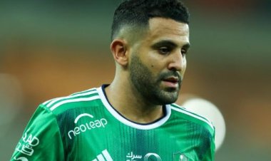 استبعاد رياض محرز عن قائمة الجزائر في تصفيات كأس العالم 2026.