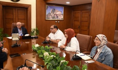 محافظ بورسعيد يتابع أعمال استكمال منظومة كاميرات المراقبة الحديثة