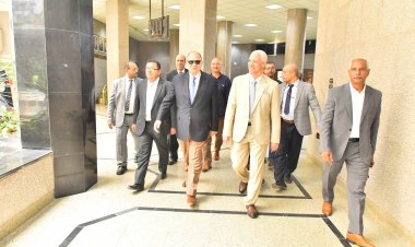 محافظ أسيوط يشهد ندوة بعنوان «خمسون عامًا على نصر أكتوبر استراتيجية العبور للمستقبل»