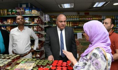 محافظ قنا: تحرير محاضر للمخالفين في مبادرة تخفيض أسعار السلع الغذائية