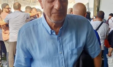 عماد عبد العزيز يدلي بصوته في انتخابات الزمالك