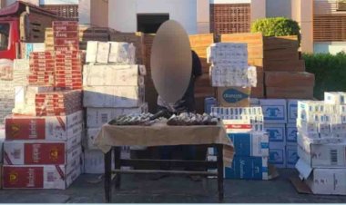 قبل بيعها بالسوق السوداء.. ضبط سائق بحوزته 16 ألف عبوة سجائر ومعسل بالأقصر 